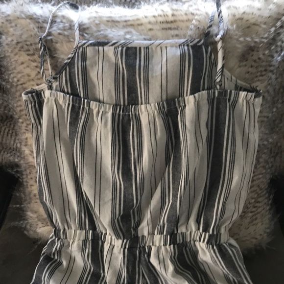 Romper  - Picture 4 of 5